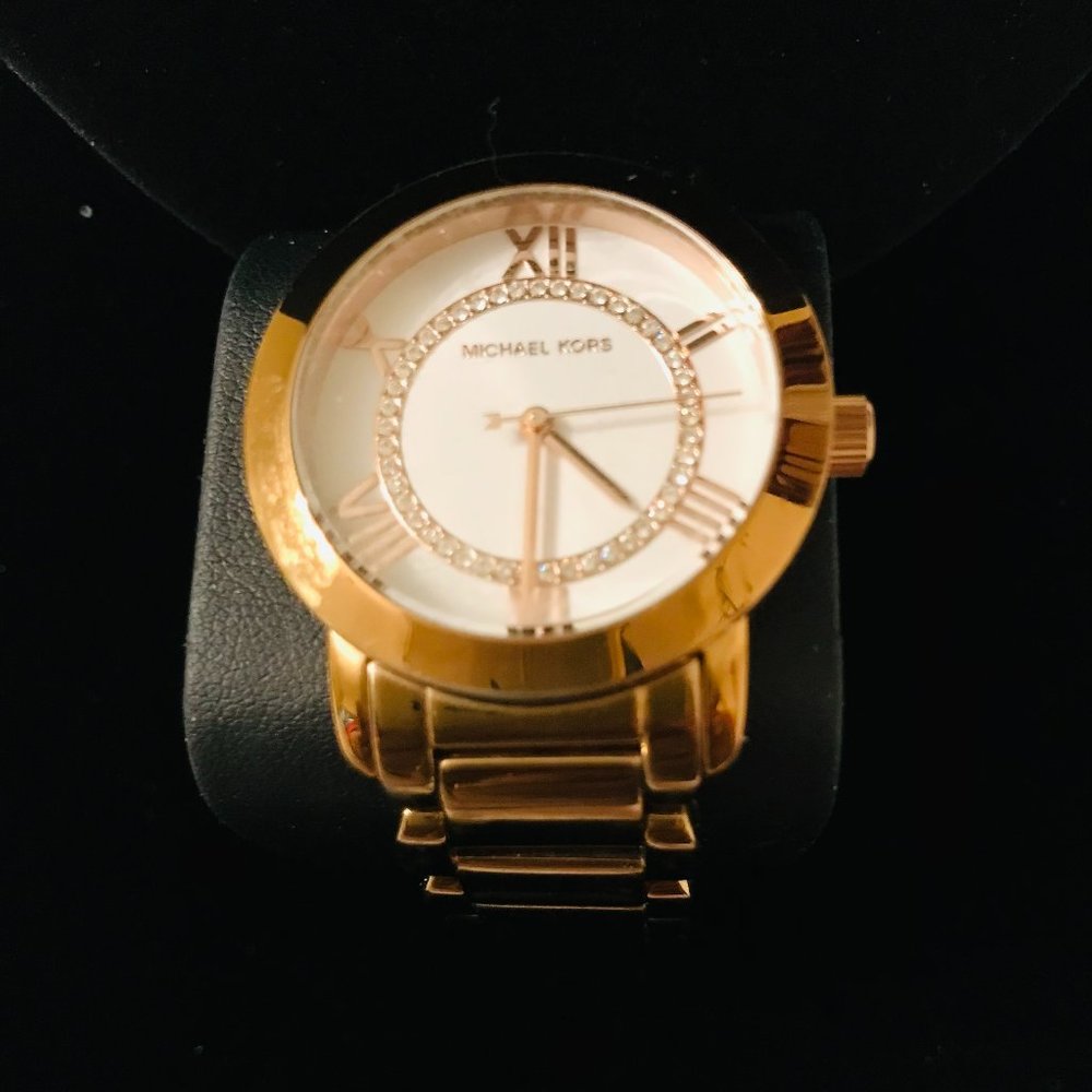 Michael Kors Janey Women's Rose Gold Tone Watch.